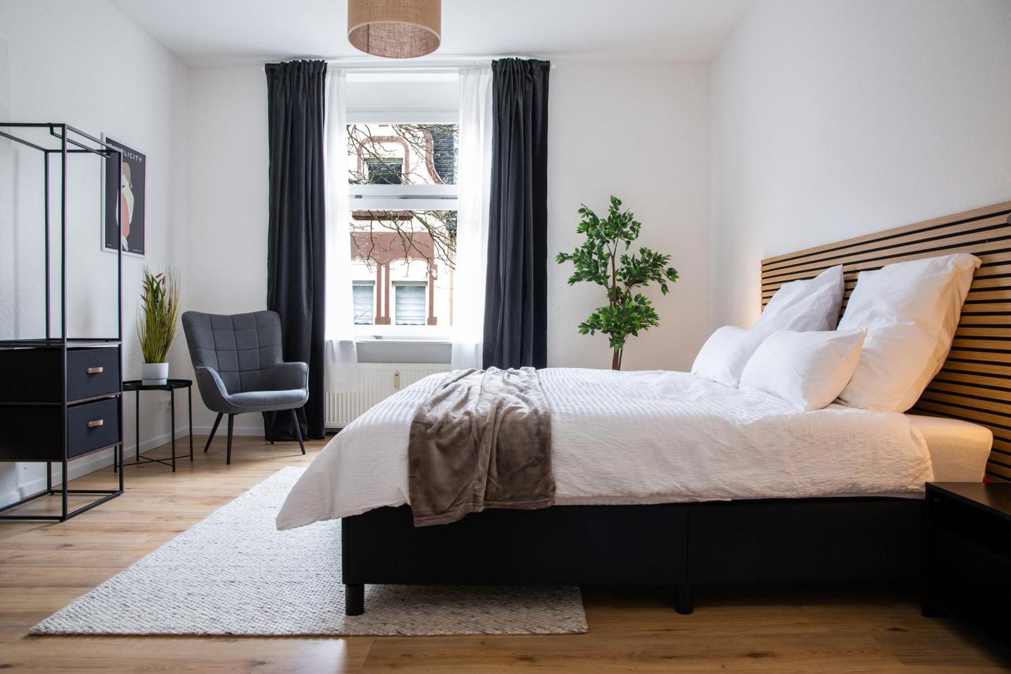Stayvision Fs43 5 - 3 Schlafzimmer - 8 Gaeste - 2 Balkone - Wlan Wuppertal